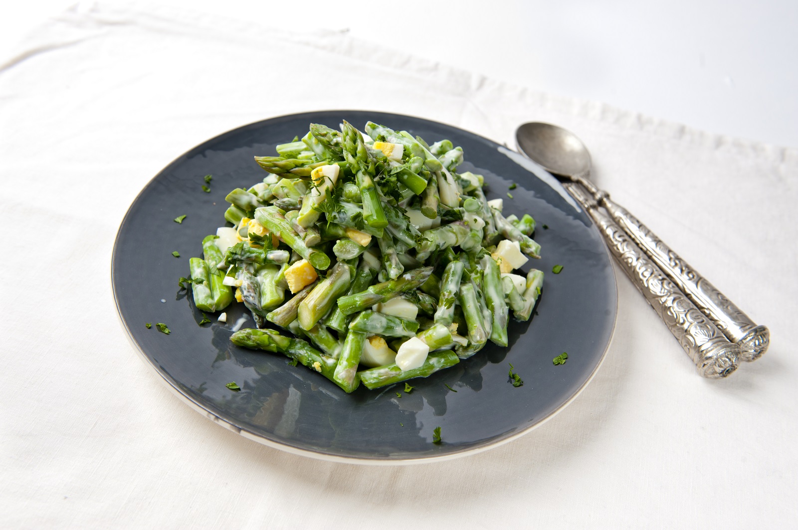 Veggipedia - Asparagus salad with potatoes and egg