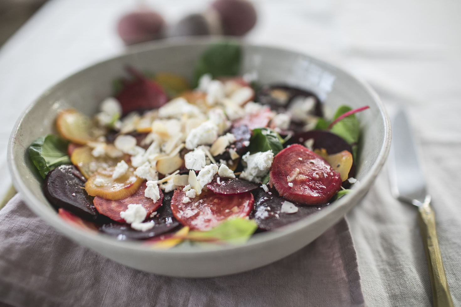 Veggipedia - Beetroot carpaccio with goat cheese