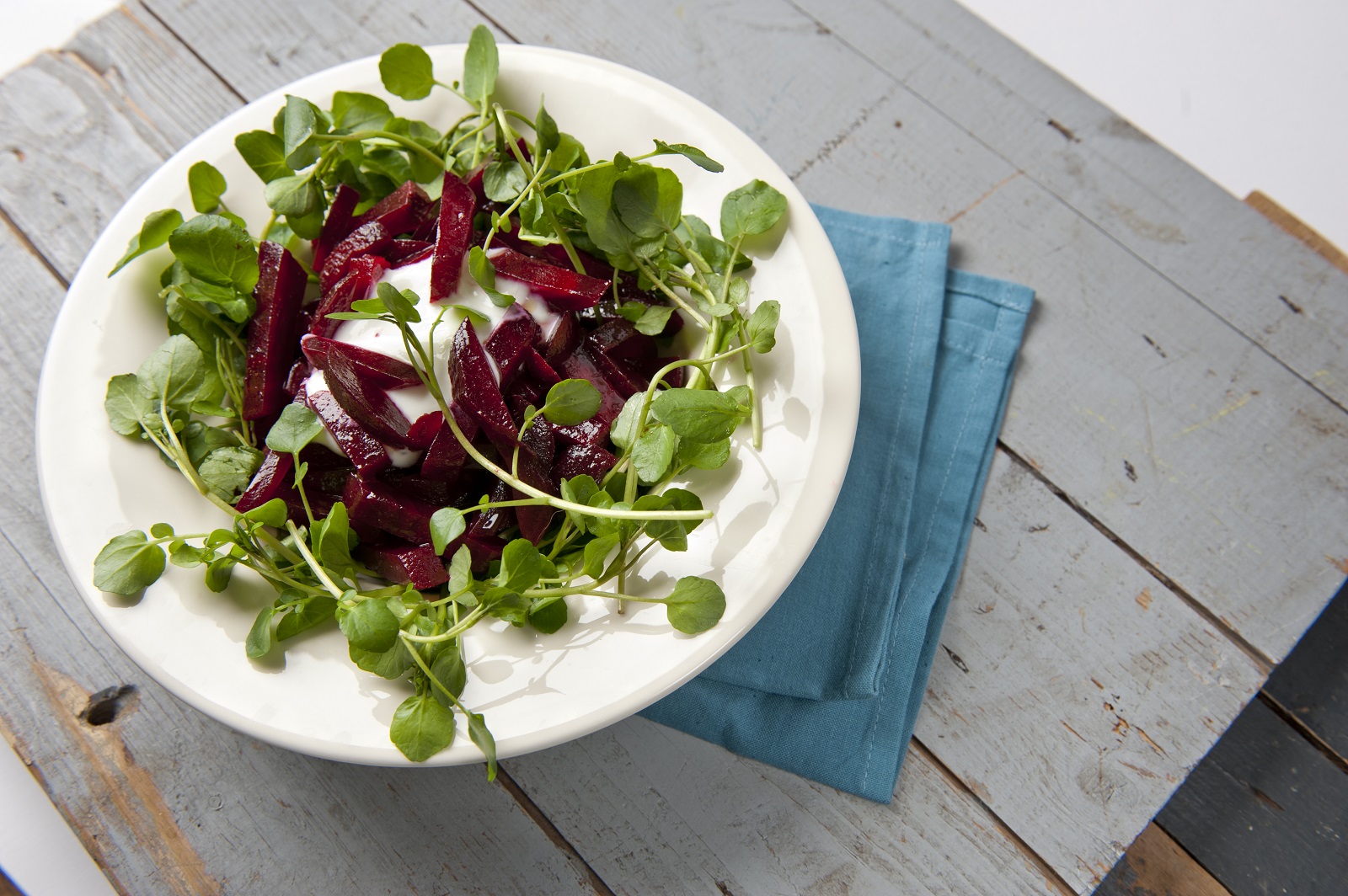 Veggipedia - Beetroot salad with cream cheese