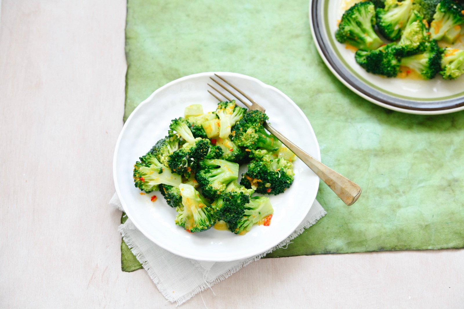 Veggipedia - Broccoli with spicy orange sauce