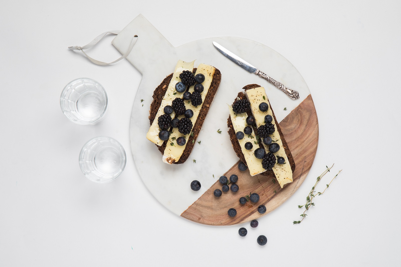 Veggipedia - Soft fruit crostini with blueberries