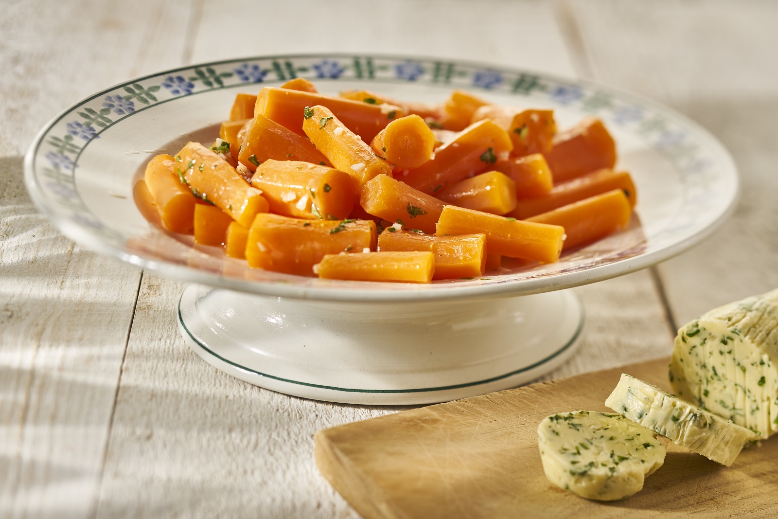 Veggipedia - Wood carrots with parsley butter