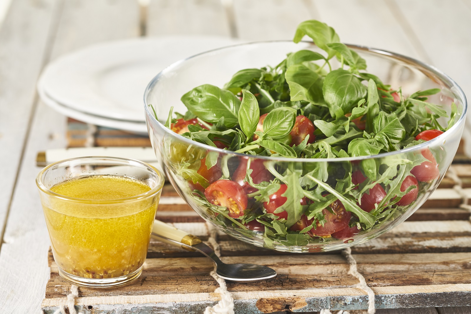 Veggipedia - Arugula tomato salad