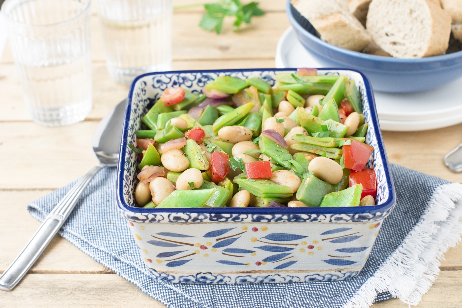 Veggipedia - Greek string beans with lima beans