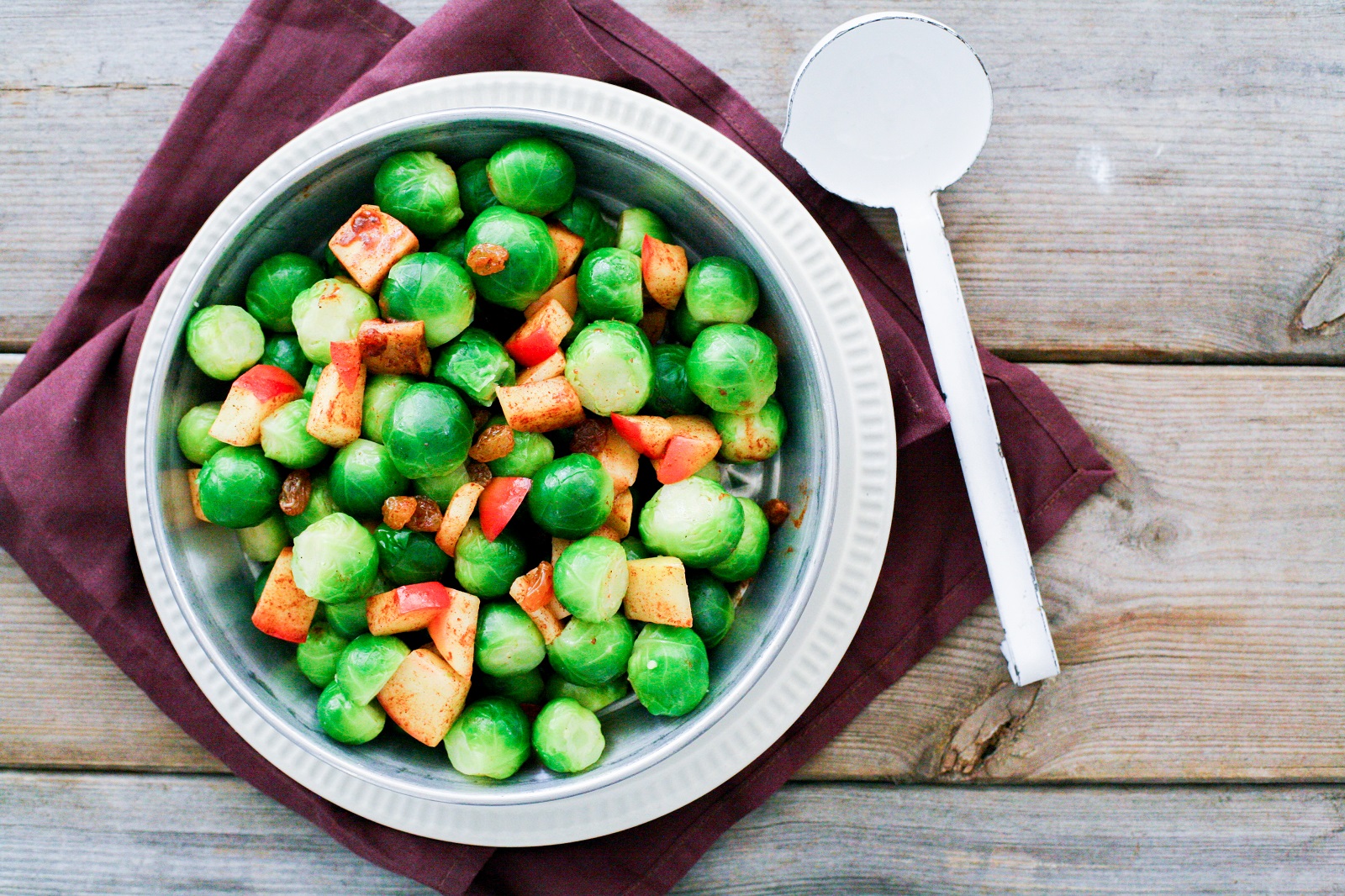 Veggipedia - Brussels sprouts with apples and sultanas