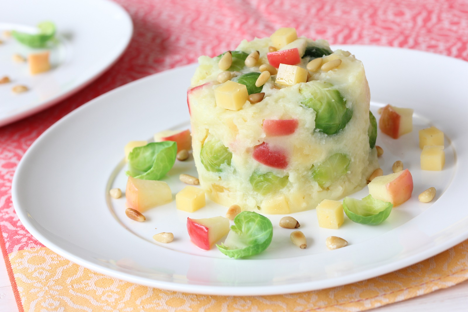 Veggipedia - Brussels sprouts mash with apple and truffle honey