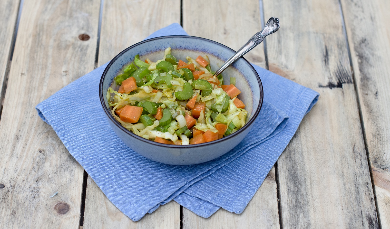 Veggipedia - Sweet and sour winter salad