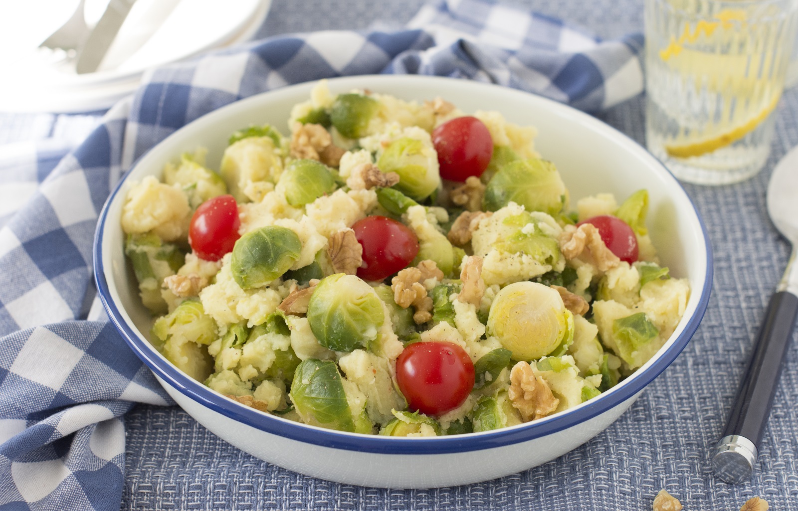Veggipedia - Brussels sprouts mash with nuts